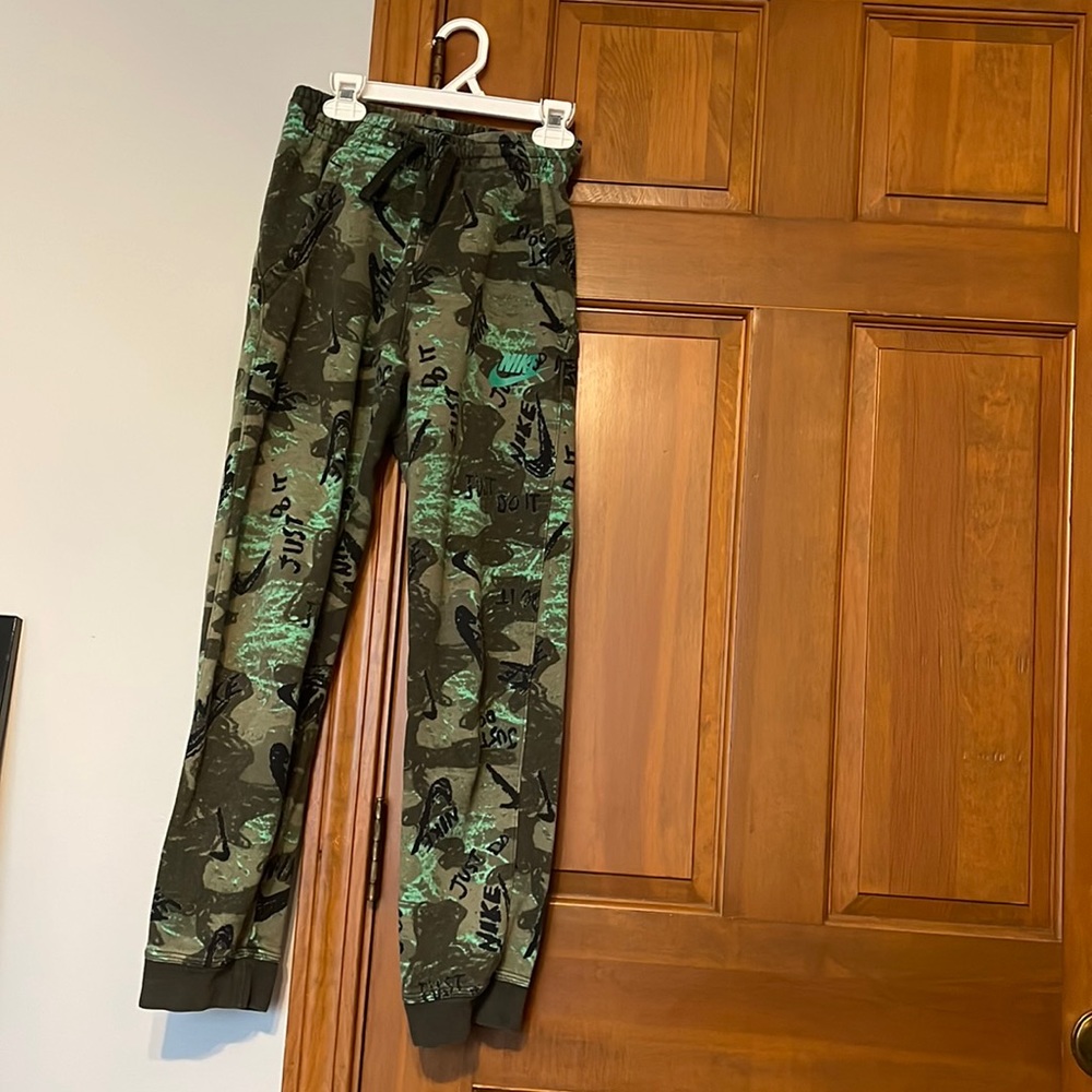 Boy’s pants.